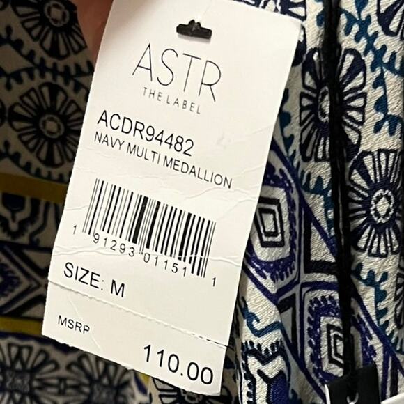 ASTR The Label Navy Multi Medallion Coastal Beach Tie Back Maxi Dress NWT Sz M - Picture 9 of 11